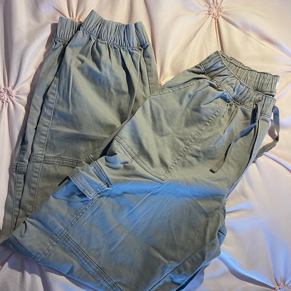 Aeropostale women’s cargo pants